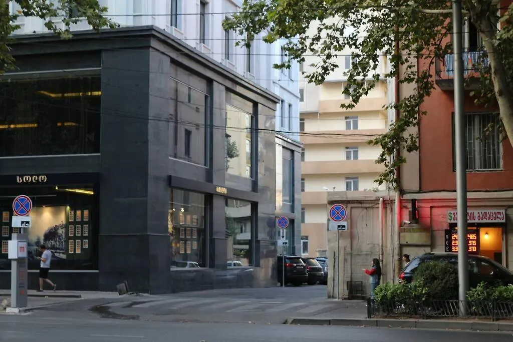 Tsiklauri Luxurious Apartment In The City Centre Tbilisi 0*,  Georgia